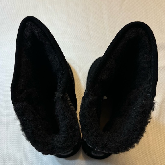 NWT bearpaw black sheep suede and wool lining women’s boots size 10 knit details - Picture 7 of 13